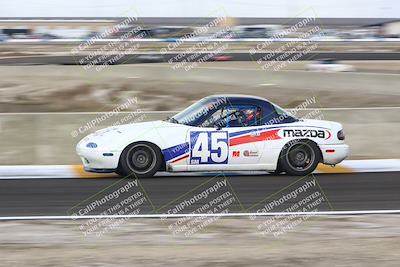 media/Jan-25-2025-CalClub SCCA (Sat) [[03c98a249e]]/Race 4/